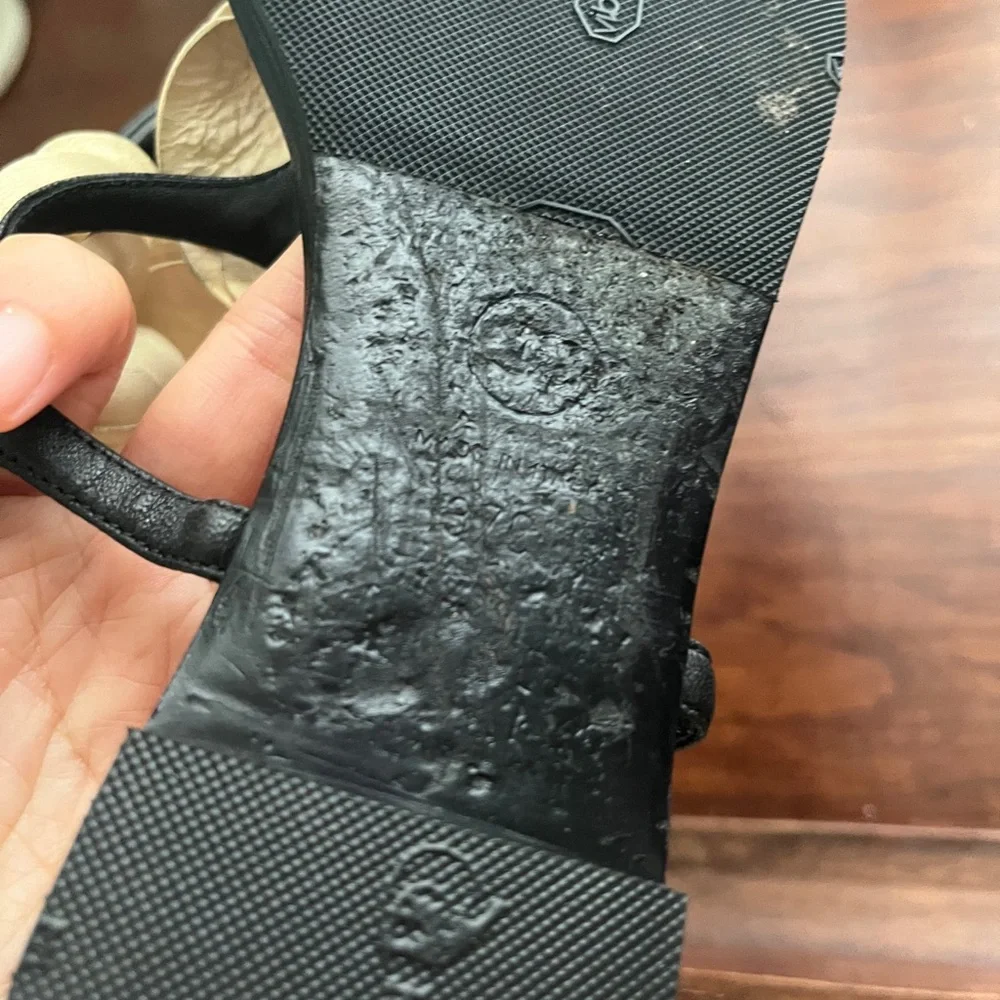 CHANEL Black and Cream Camellia Sandals